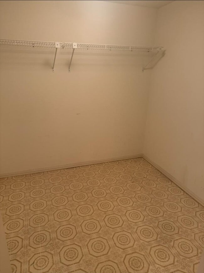 Building Photo - 312 Clayton Xing Dr