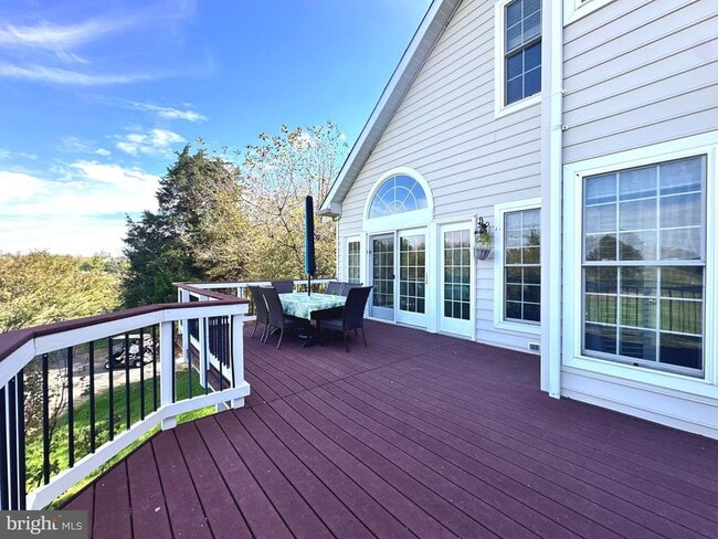 Building Photo - 25593 Creek Run Terrace