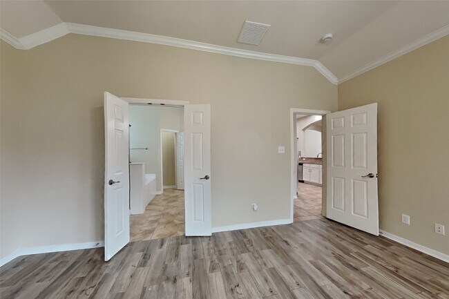 Building Photo - 12419 Adams Ridge Ln