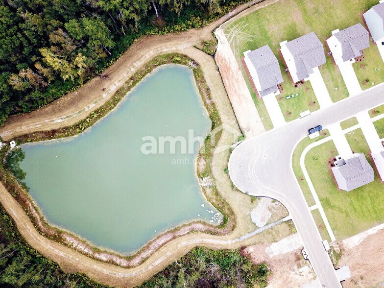 Building Photo - 176 Orion Way