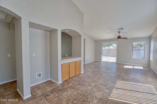 Building Photo - 10783 W Edgemont Ave