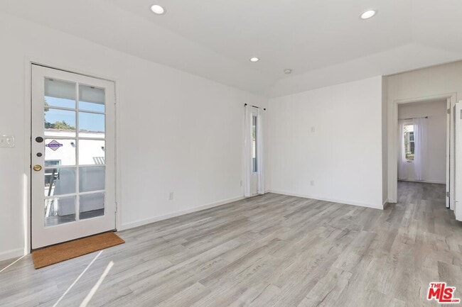 Building Photo - 3706 Brunswick Ave