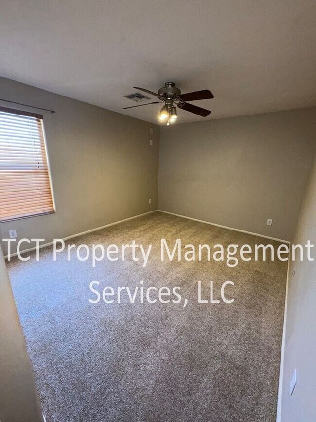Building Photo - Beautiful 5 bedroom, 3 bath home in Chandler!