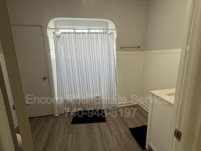 Building Photo - 70 Hoover St