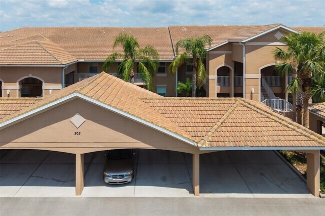 Building Photo - 905 Fairwaycove Ln