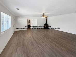 Building Photo - **WE DO NOT ADVERTISE ON CRAIGSLIST OR FACEBOOK MARKETPLACE**