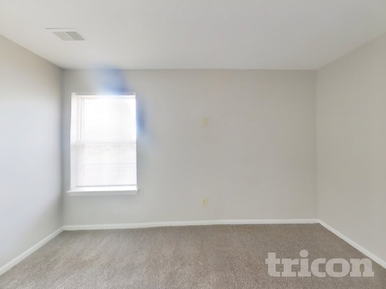 Building Photo - 6503 Townsend Way