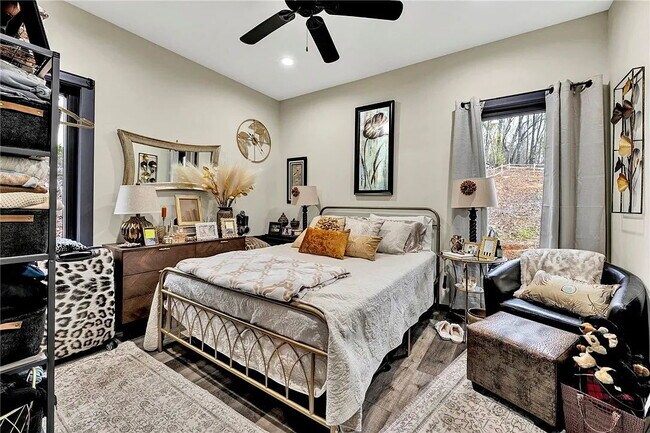 Building Photo - 2 Bed/1 Bath home - Prime location in Pickens