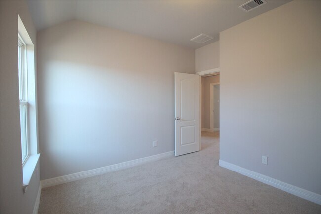 Building Photo - 3419 Hughes Mdw Wy