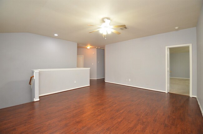 Building Photo - 2707 Roaring Oaks Ln