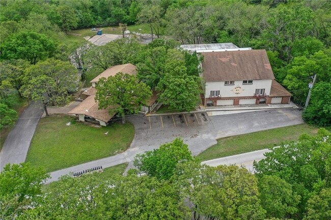 Building Photo - 3982 County Rd 1675