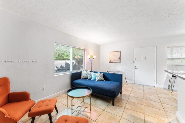 Building Photo - 1777 Venice Ln