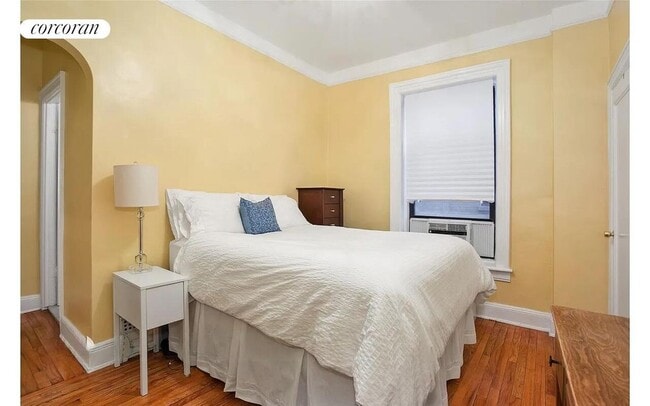 Building Photo - 418 Central Prk W