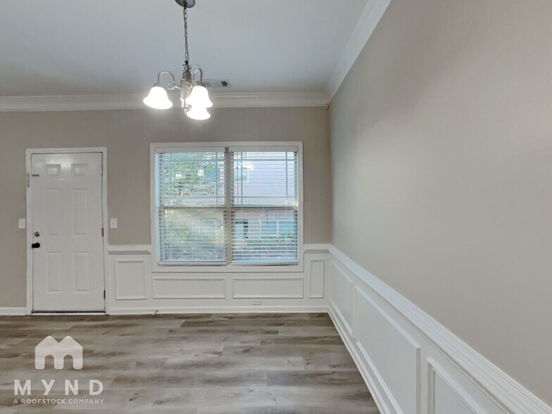 Building Photo - 1620 Chattahoochee Ct