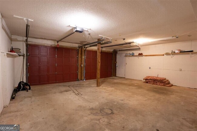 Building Photo - 1540 Magnolia Pl