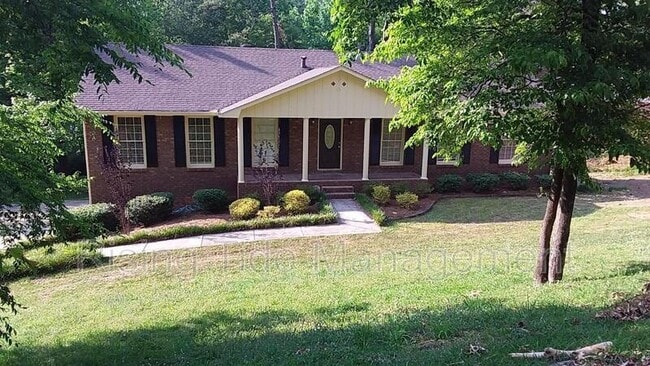 Primary Photo - 508 Wood Terrace NE