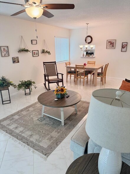 Building Photo - 2950 SE Ocean Blvd