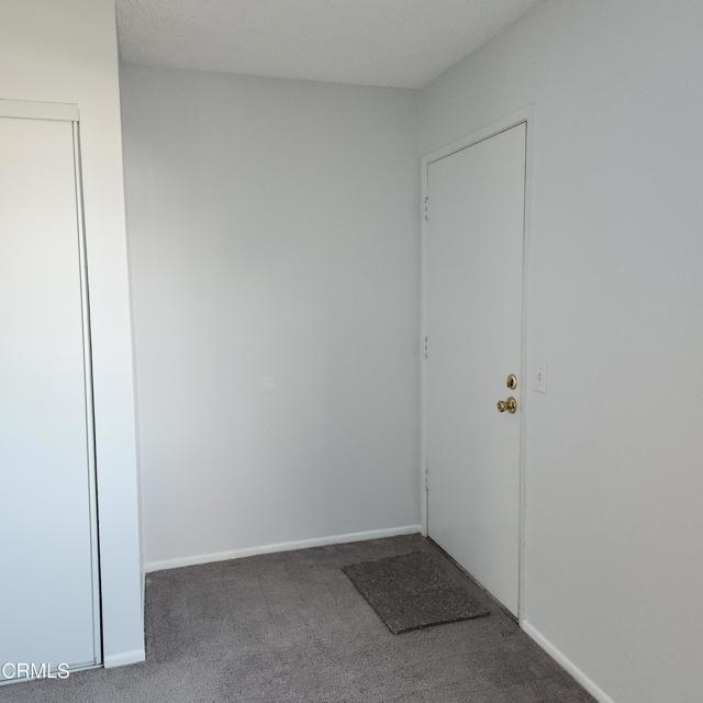 Building Photo - 209 S Ventura Rd