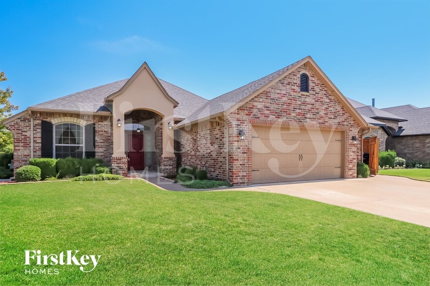 Building Photo - 17000 Barcelona Dr