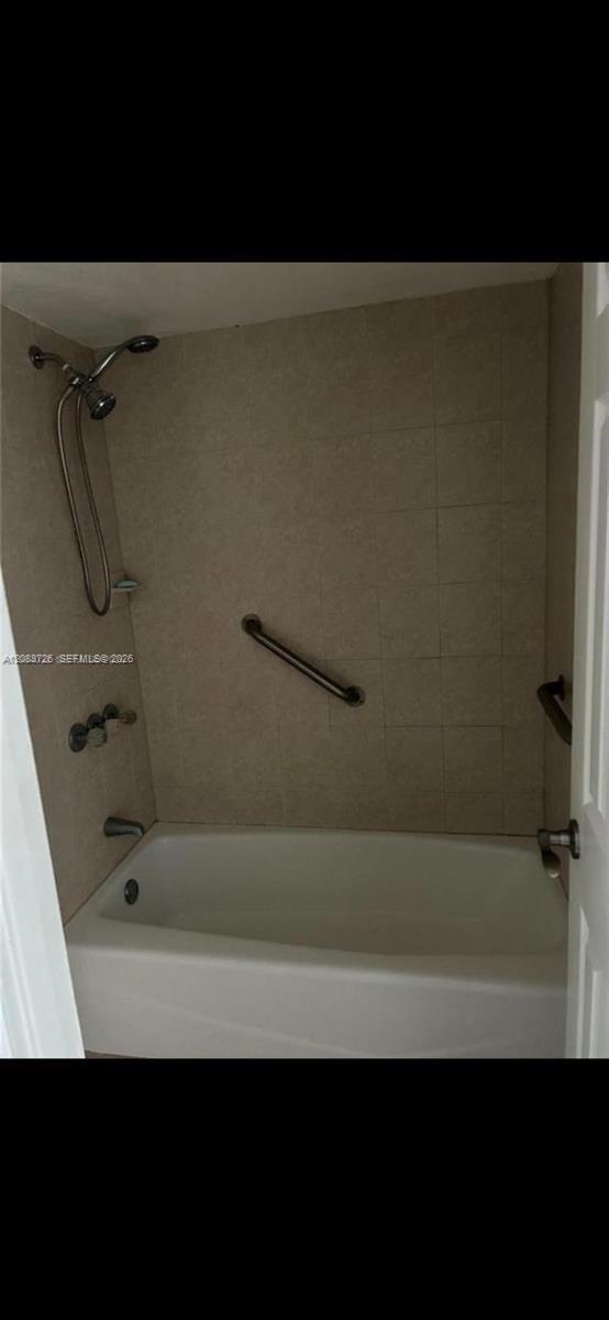 Building Photo - 7450 Miami Lakes Dr