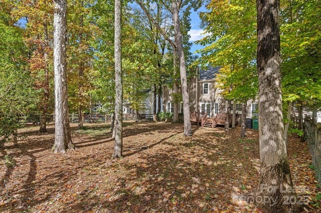 Building Photo - 7117 Kinsmore Ln