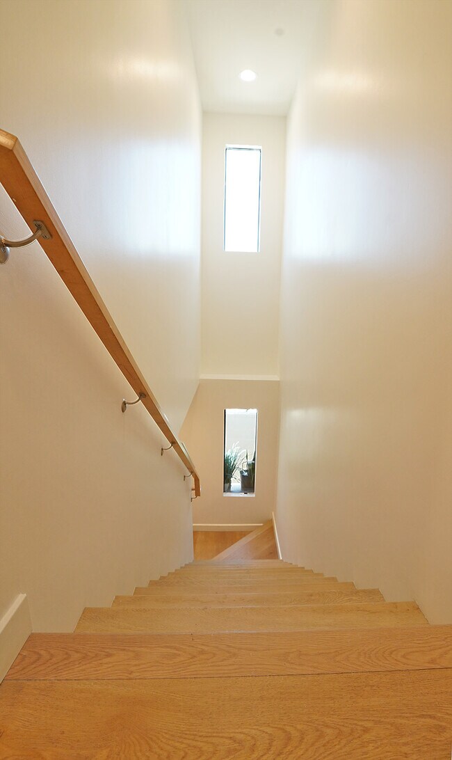 Building Photo - 3282 N Canary Way