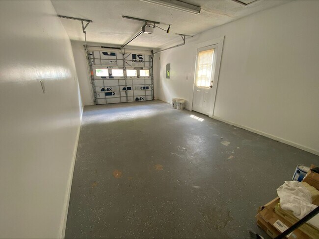 Building Photo - BEAUTIFUL 3 BEDROOM CONDO IN THE HARDIN VALLEY AREA!!!