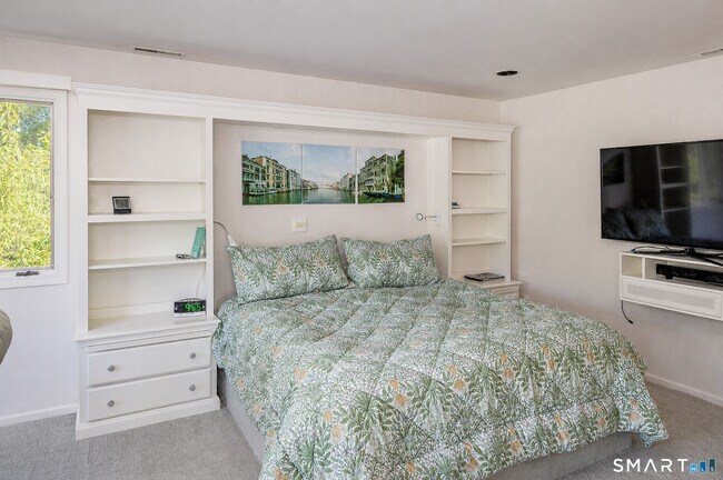 Building Photo - 339 CT-39