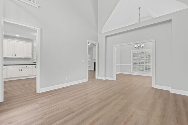 Building Photo - 2173 Foxboro Ln