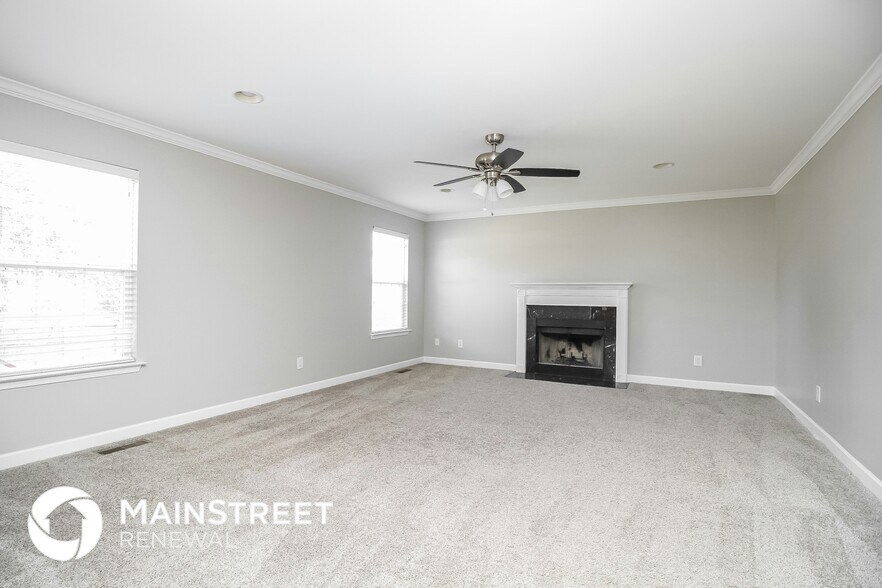 Building Photo - 1129 Matheus Dr