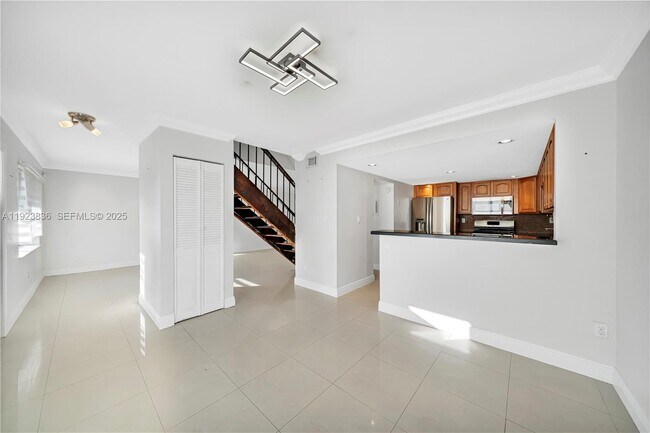 Building Photo - 6864 SW 114th Pl