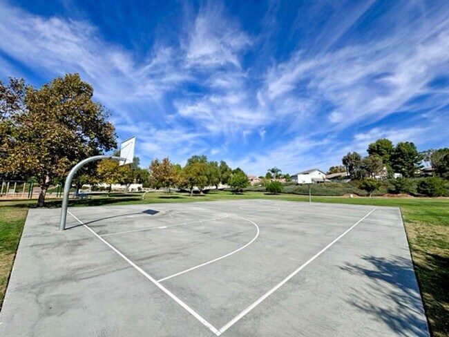 Building Photo - Spacious 5 Bedroom Home with 3 Car Garage & Primary Suite Balcony