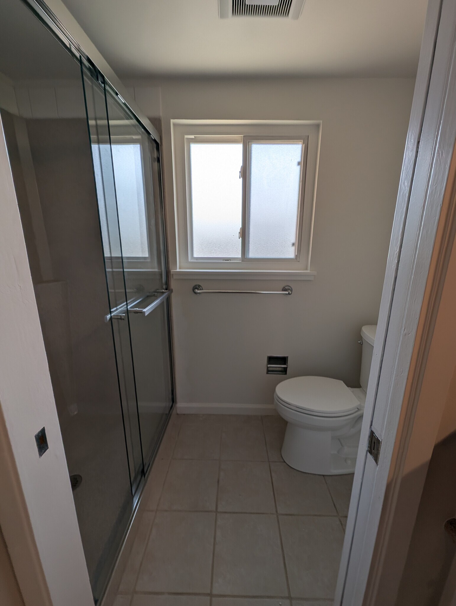 Building Photo - 214 Bayview St