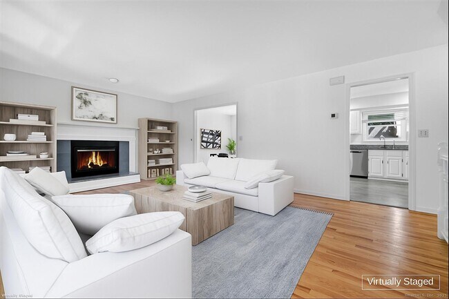 Building Photo - 55 Locust St