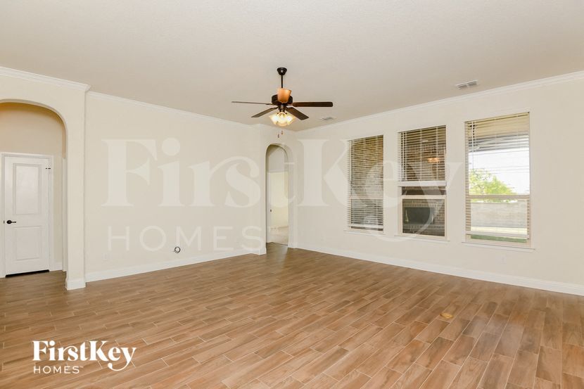 Building Photo - 15229 Holly Bay Ct