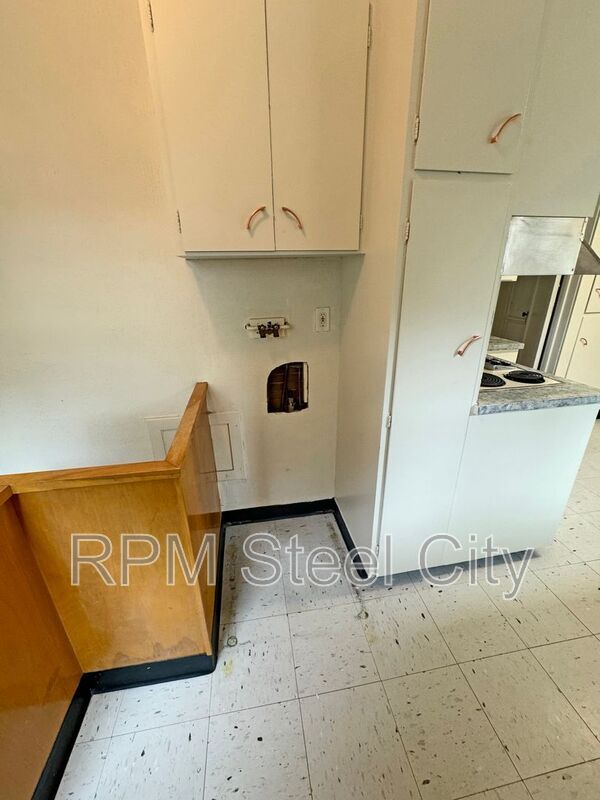 Building Photo - 1322 Claremont Ave