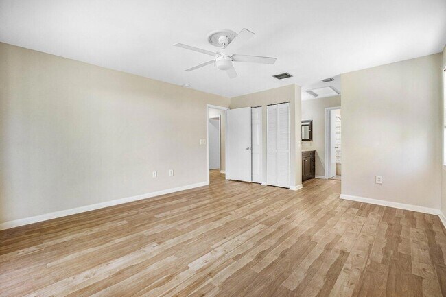 Building Photo - 13135 Chadwick Ct