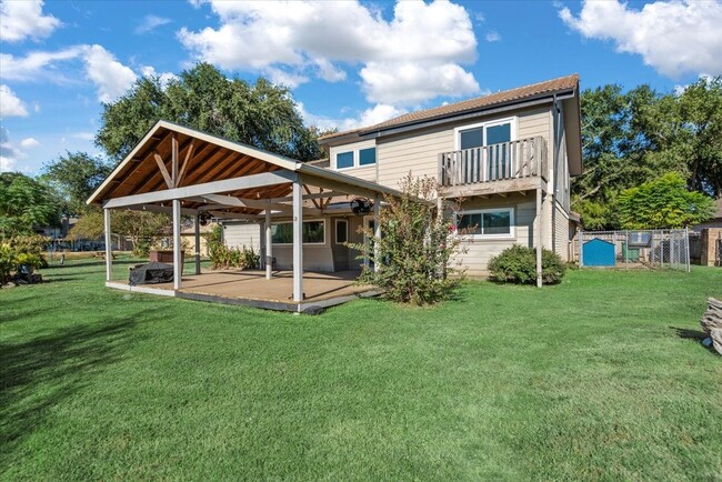 Building Photo - 6003 Long Leaf Dr