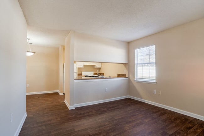 Building Photo - Charlotte Spring