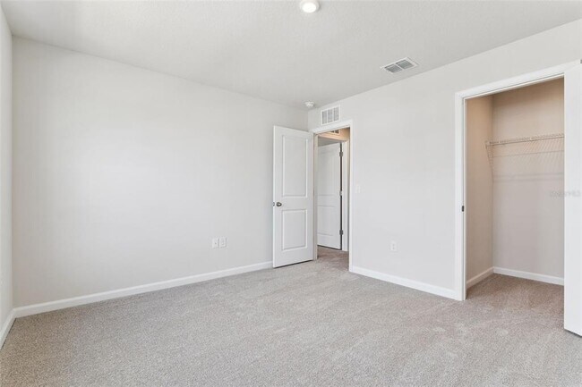 Building Photo - 1206 Port Blue Wy