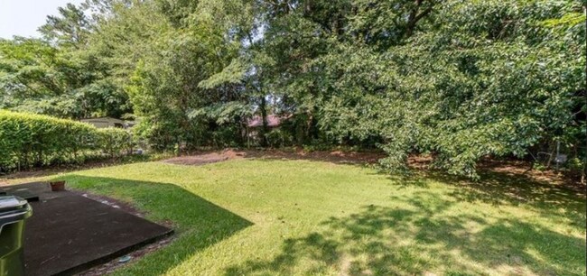 Building Photo - 1313 18th Ave