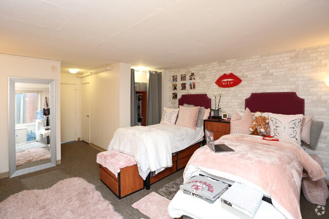 2BR, 1BA - Statesider