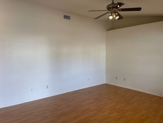 Building Photo - Coming Oct 1st -  Occupied Currently Pleas...