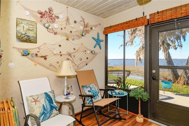 Building Photo - 2225 Cypress Ct