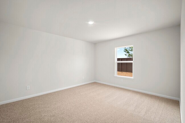Building Photo - 15871 Berry Hl Dr
