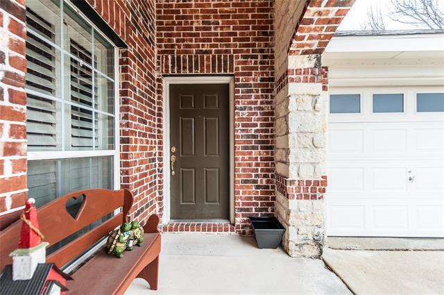 Building Photo - 8108 Twin Oaks Dr