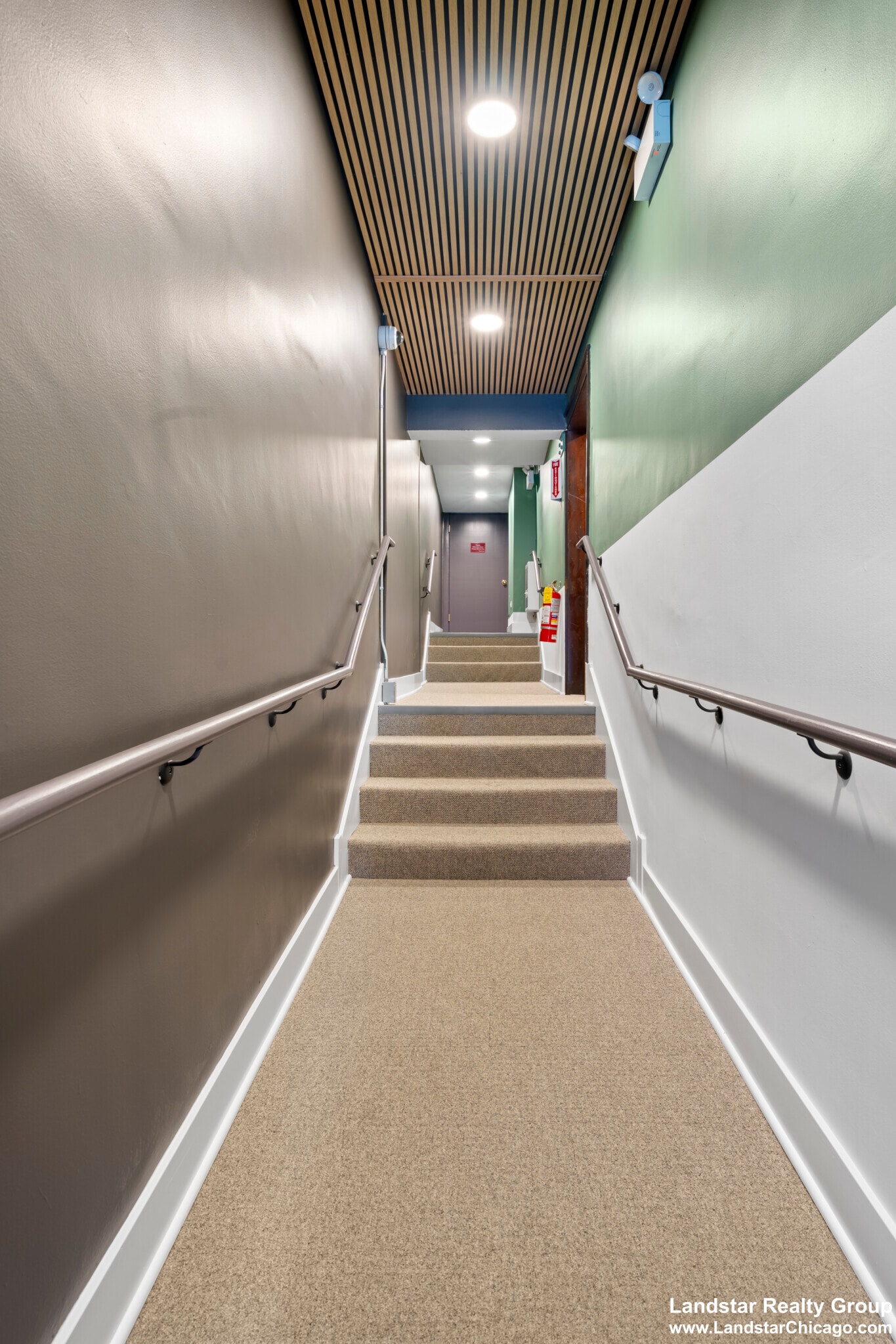 Building Photo - 1241 Chicago Ave