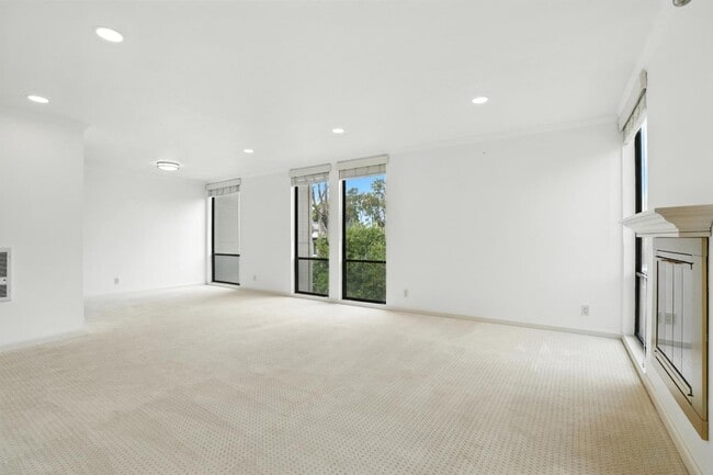 Building Photo - 1171 Compass Ln