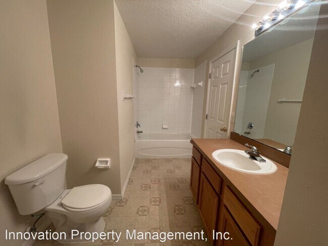 Building Photo - 3 br, 2 bath House - 1827 Hudson Court