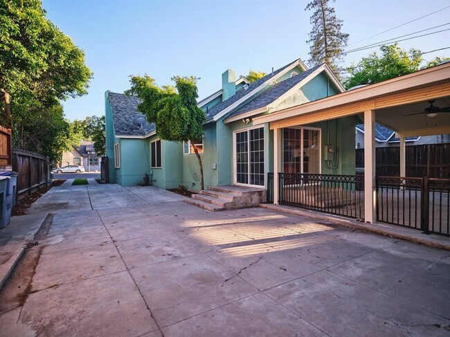 Building Photo - Charming 3 Bedroom in Historical Tower District